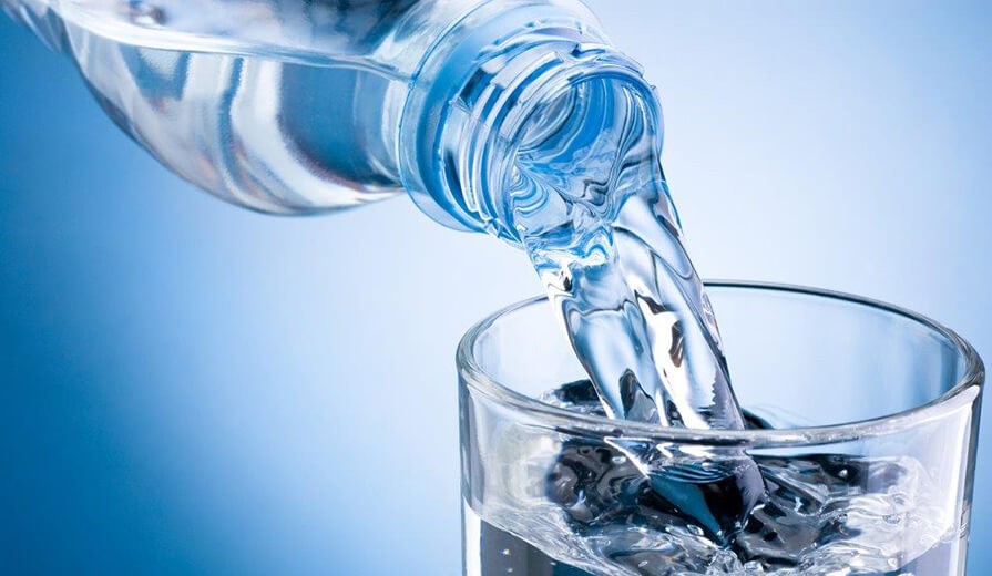 Wasser - Unser Beitrag... hauseigenes Wasser kostenfrei für unsere
Gäste